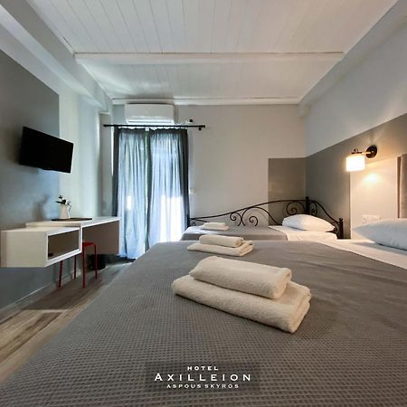 Achilleion Hotel Szkírosz Kültér fotó