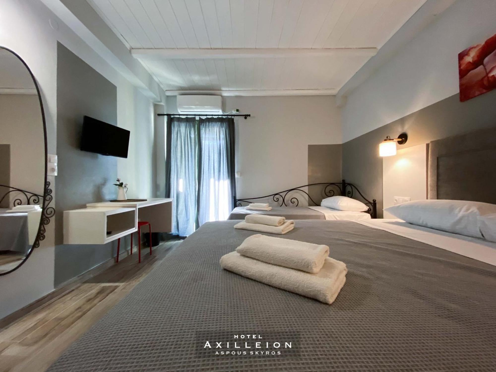 Achilleion Hotel Szkírosz Kültér fotó