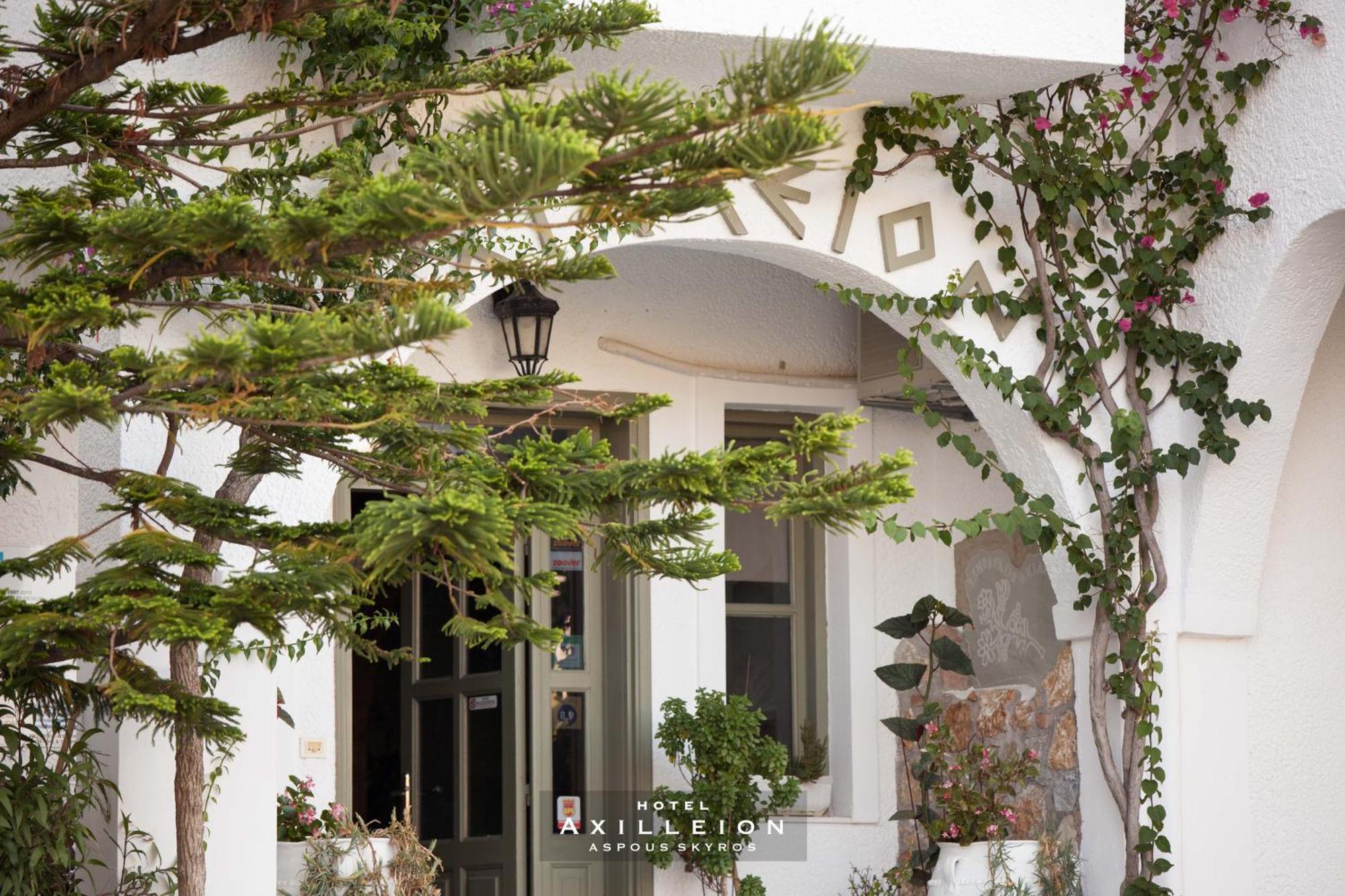 Achilleion Hotel Szkírosz Kültér fotó