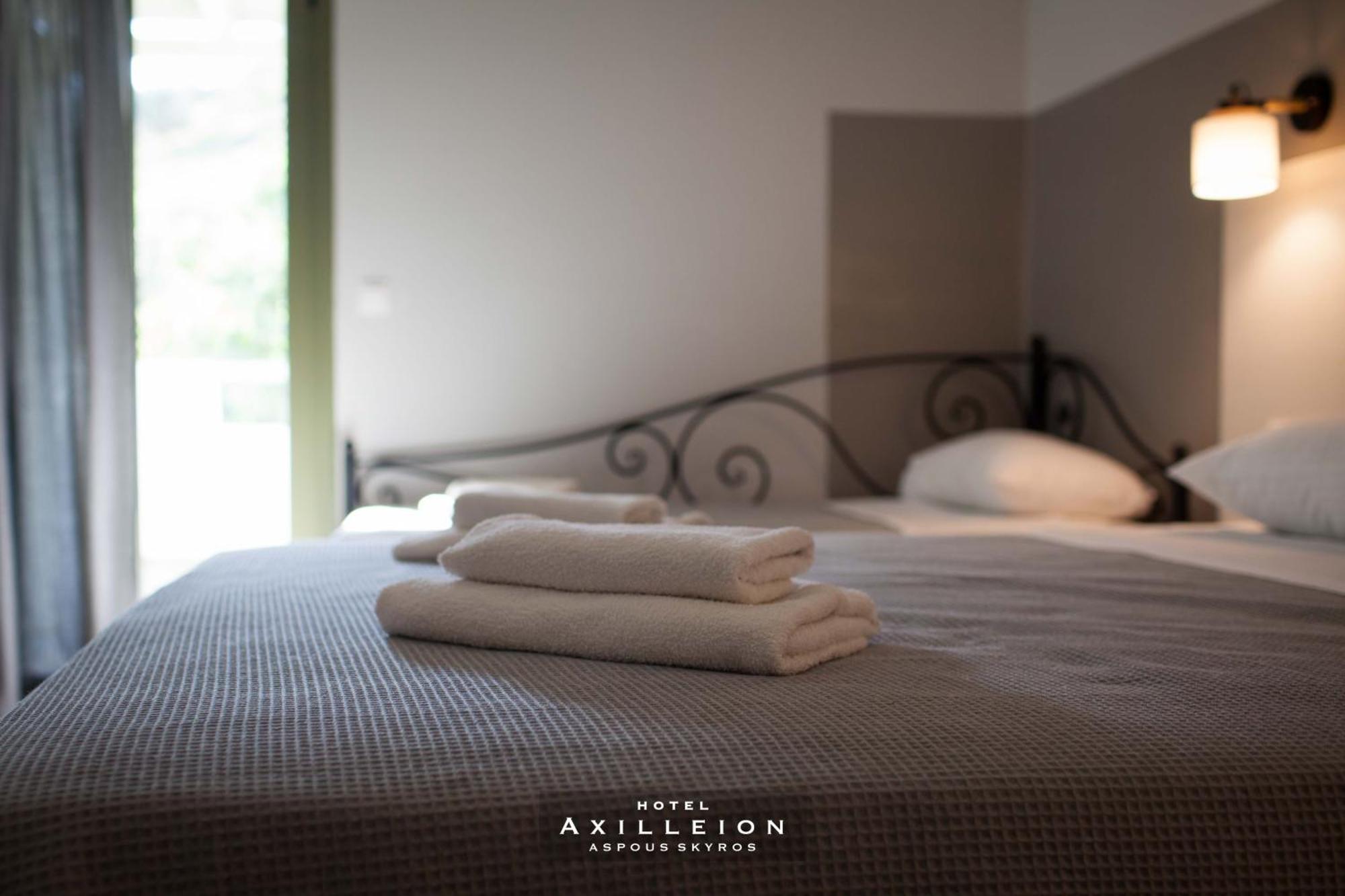 Achilleion Hotel Szkírosz Kültér fotó