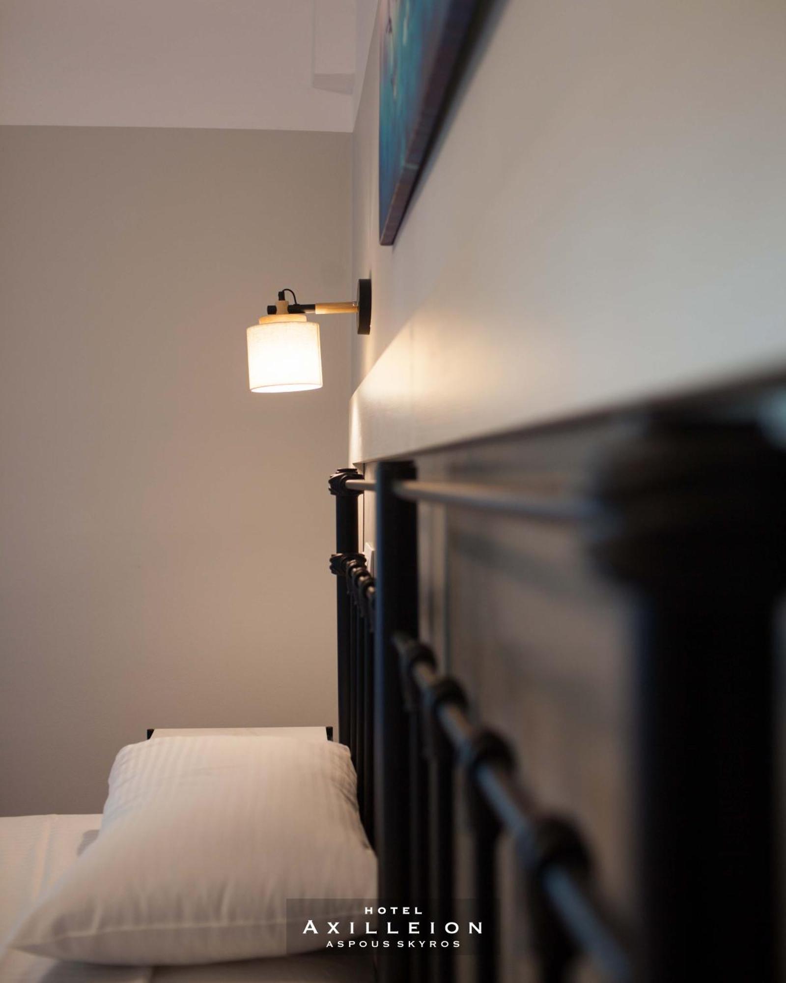Achilleion Hotel Szkírosz Kültér fotó