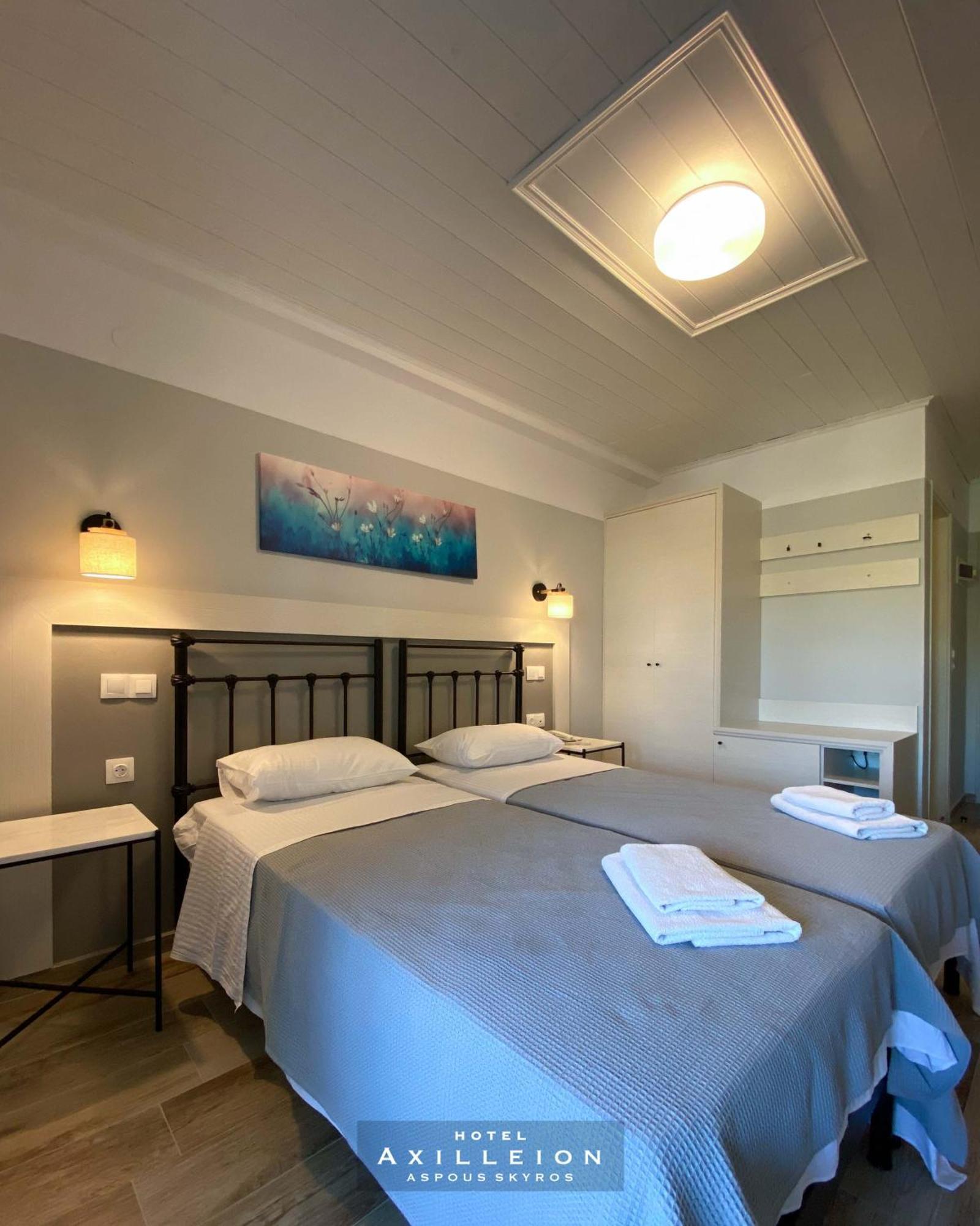 Achilleion Hotel Szkírosz Kültér fotó