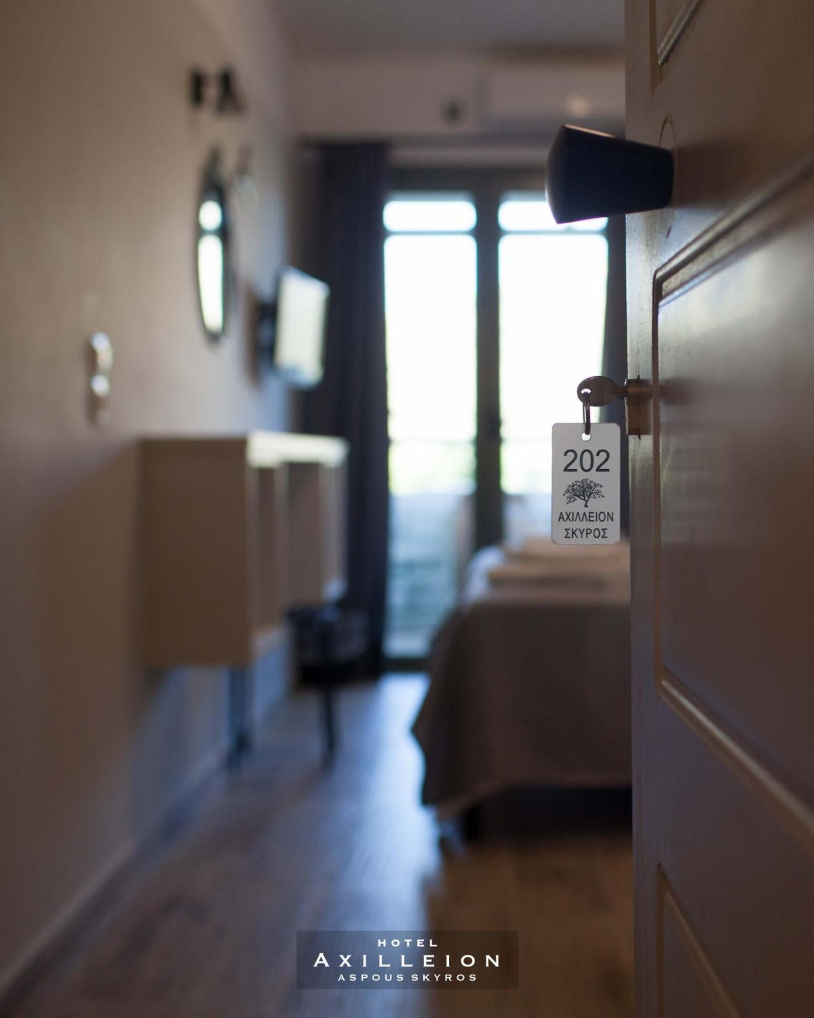 Achilleion Hotel Szkírosz Kültér fotó