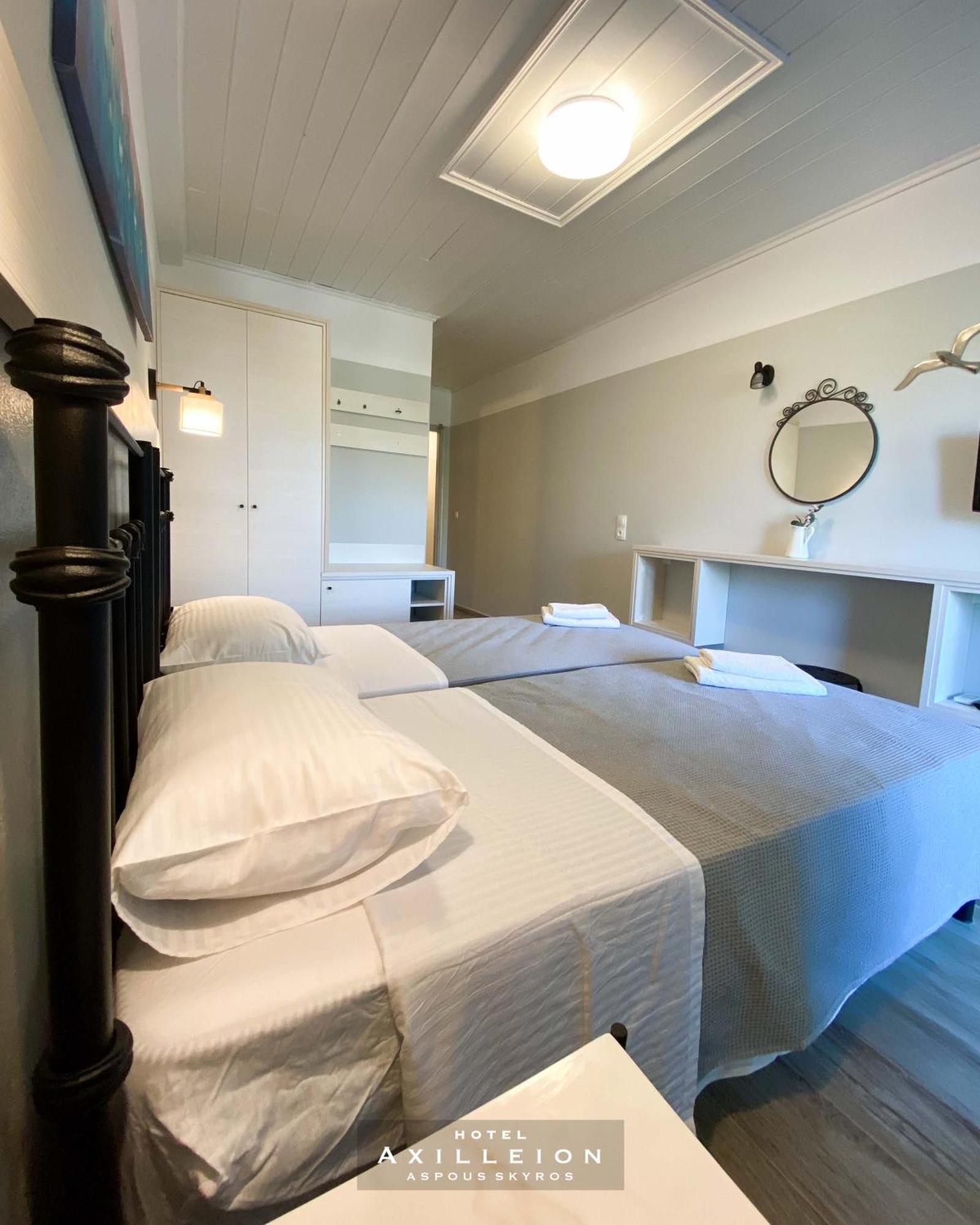 Achilleion Hotel Szkírosz Kültér fotó