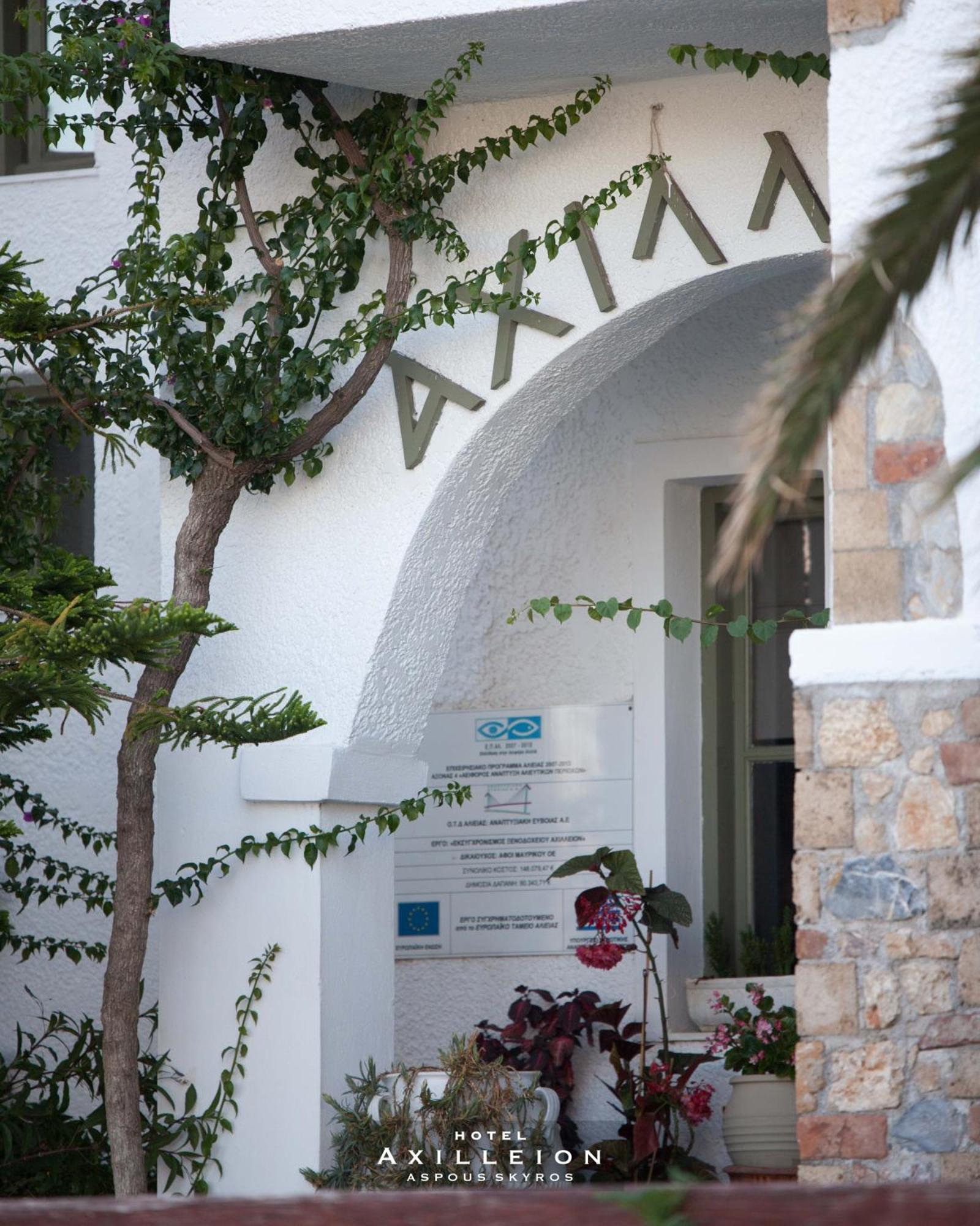 Achilleion Hotel Szkírosz Kültér fotó